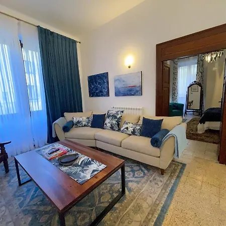 Orvieto: Spacious 3br 3ba With Balcony & Patio * أورفييتو