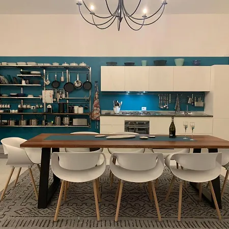 Orvieto: Spacious 3br 3ba With Balcony & Patio Appartamento