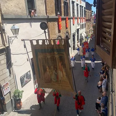 Appartamento Orvieto: Spacious 3br 3ba With Balcony & Patio Orvieto