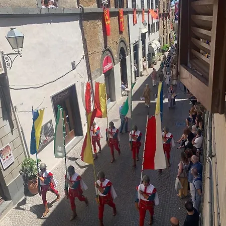 Orvieto: Spacious 3br 3ba With Balcony & Patio Apartament Orvieto