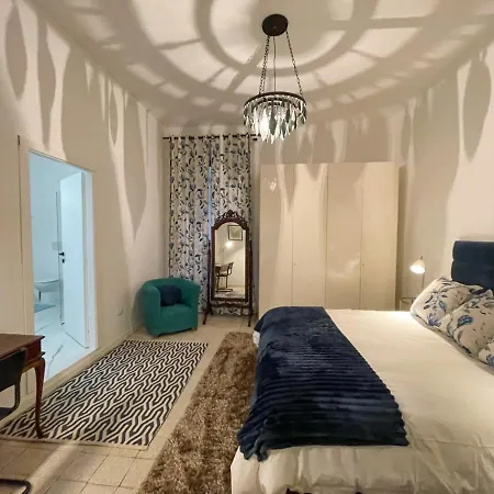 Apartament Orvieto: Spacious 3br 3ba With Balcony & Patio