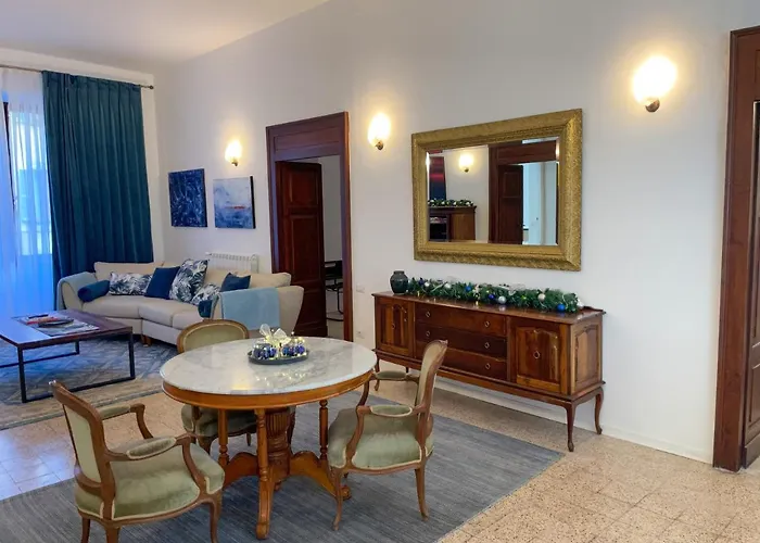 Orvieto: Spacious 3br 3ba With Balcony & Patio アパート *