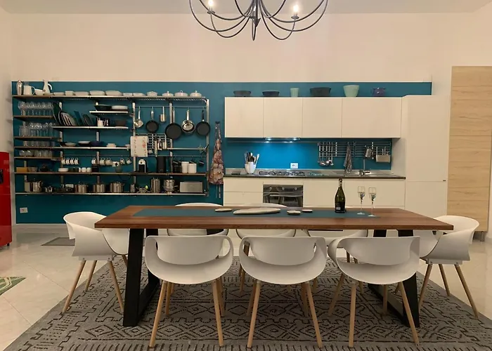 Orvieto: Spacious 3br 3ba With Balcony & Patio アパート