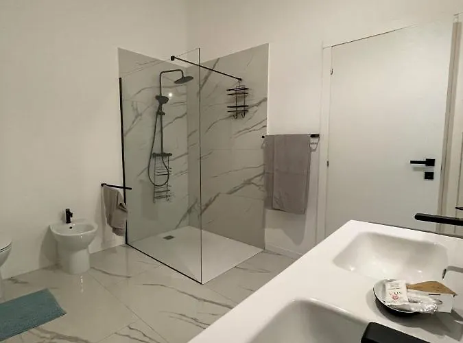 Orvieto: Spacious 3br 3ba With Balcony & Patio * Orvieto